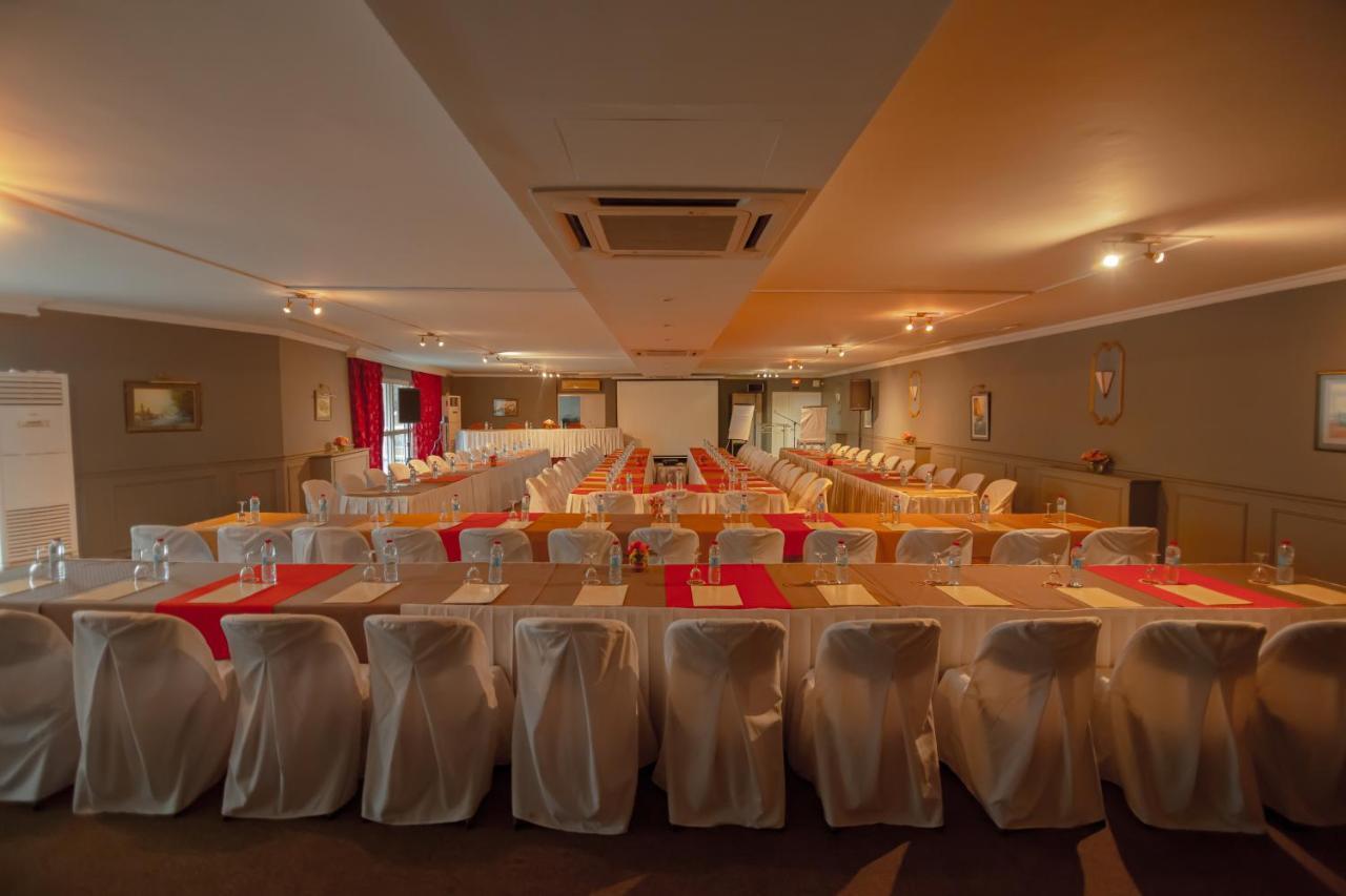 Hotel Colbert - Spa & Casino Antananarivo Bagian luar foto