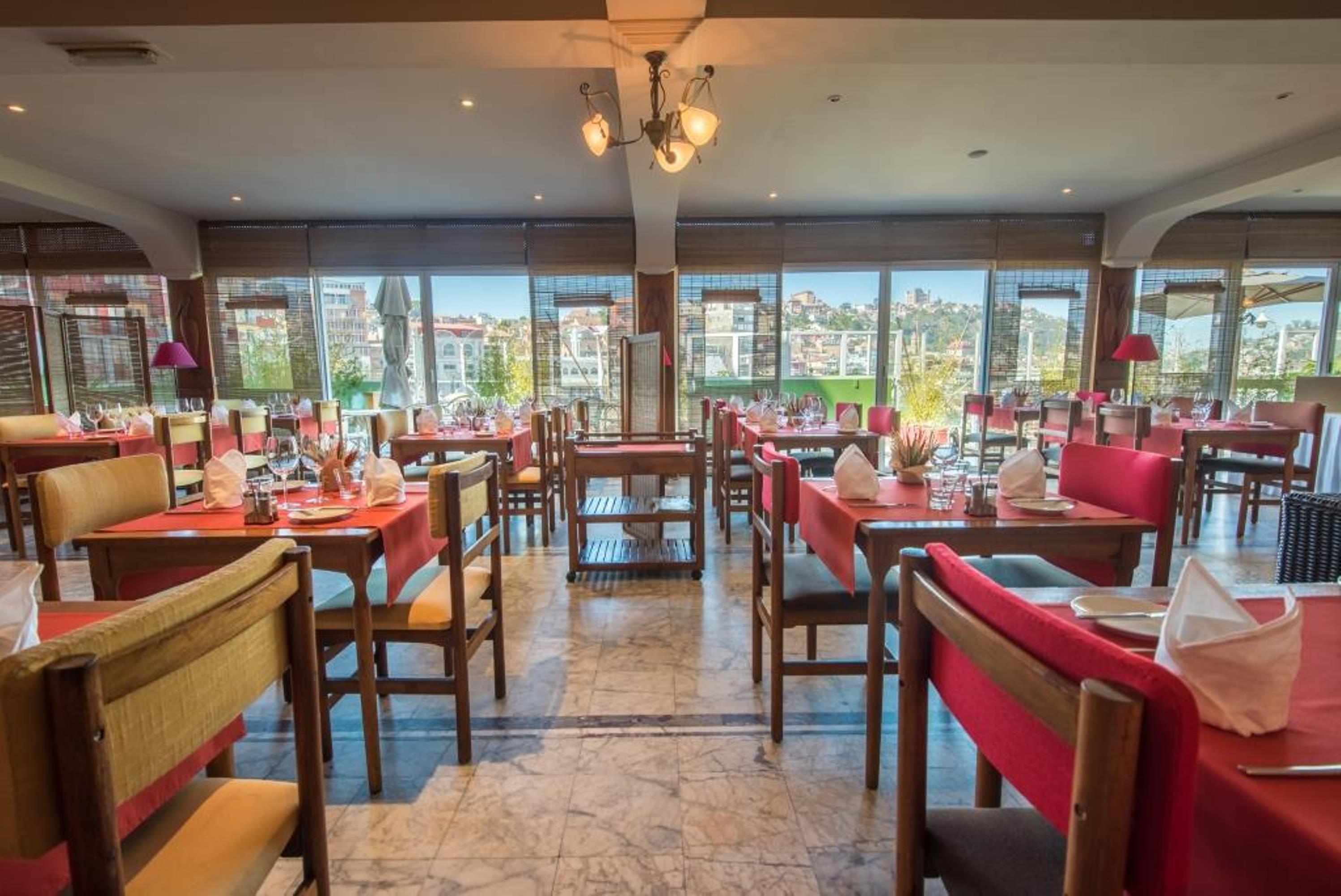 Hotel Colbert - Spa & Casino Antananarivo Bagian luar foto
