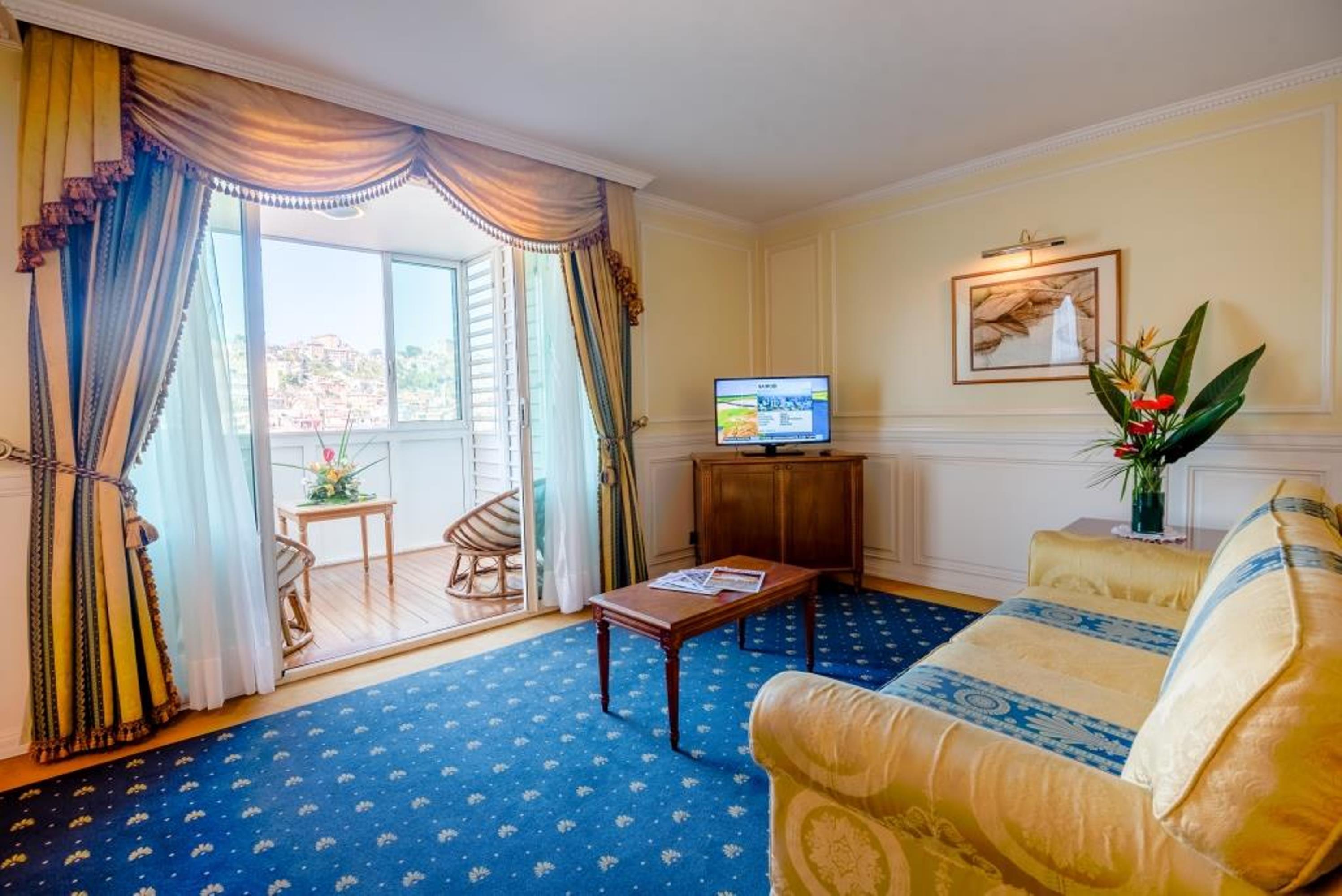 Hotel Colbert - Spa & Casino Antananarivo Bagian luar foto
