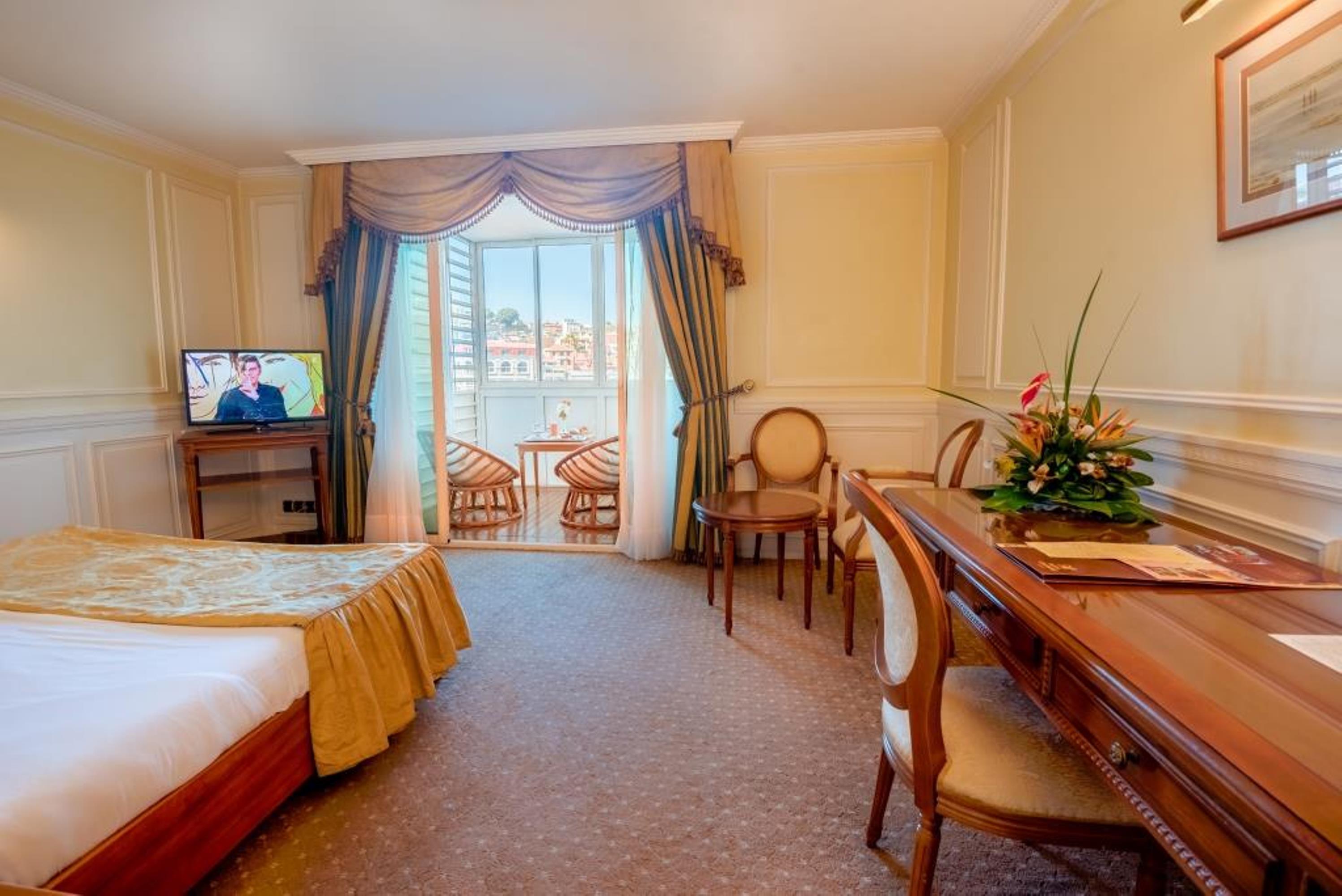 Hotel Colbert - Spa & Casino Antananarivo Bagian luar foto